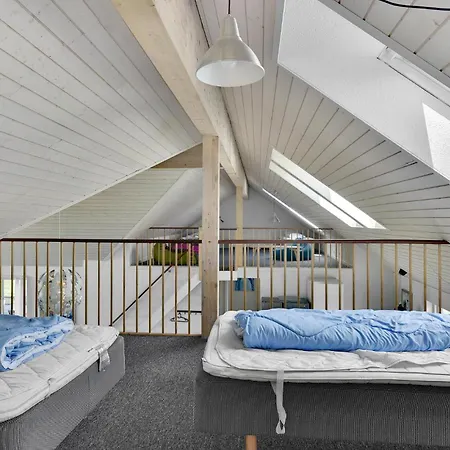 Four-bedroom In Semesterbostad *