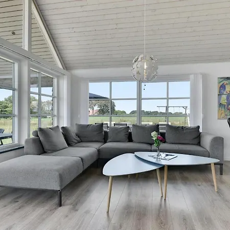 Semesterbostad Four-bedroom In *