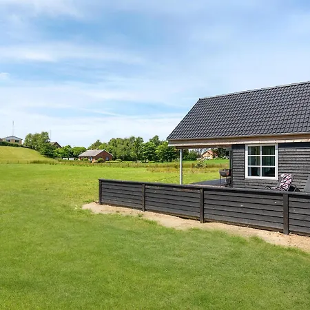 Four-bedroom In Semesterbostad *